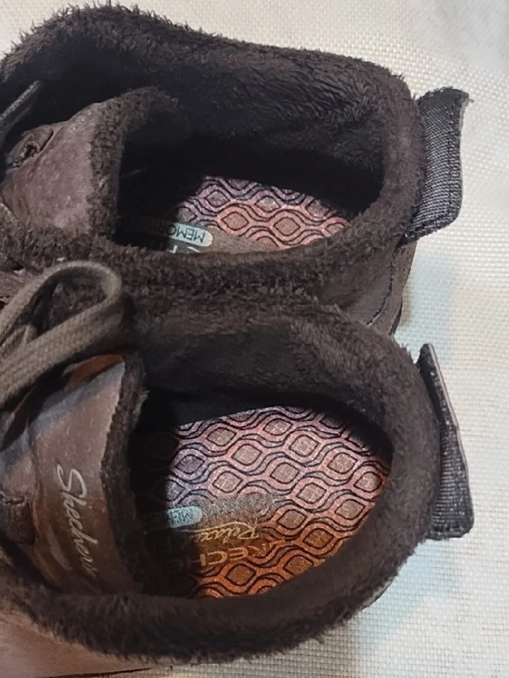 Skechers Women's Dark Brown Suede Lace-Up Ankle Booties 8.5 Memory Foam VGC.